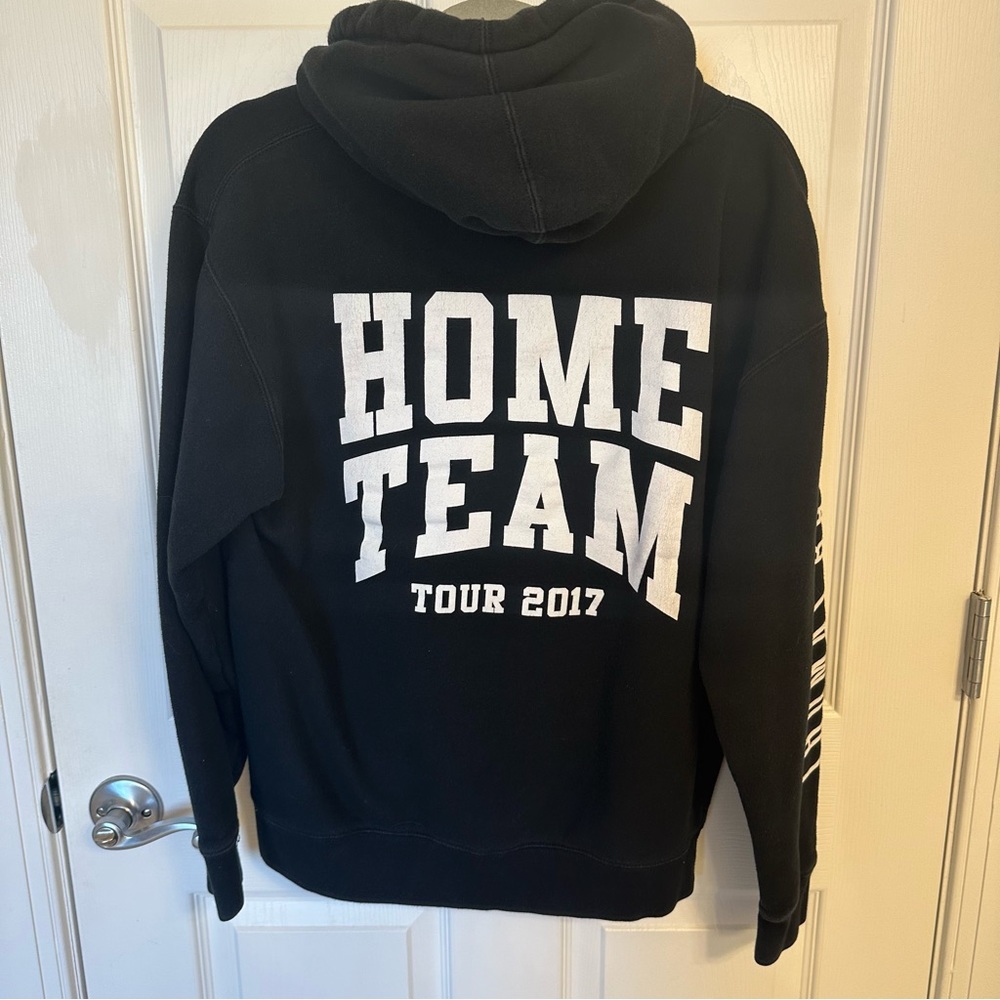 Thomas Rhett HOME TEAM TOUR 2017 Concert Hoodie - Picture 4 of 6